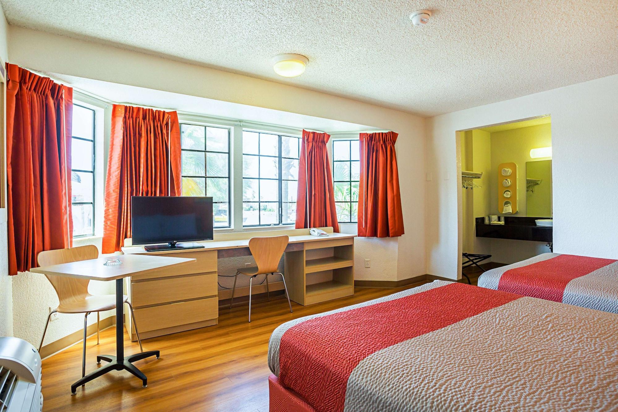 6-yuma, Az - East Hotel 2*